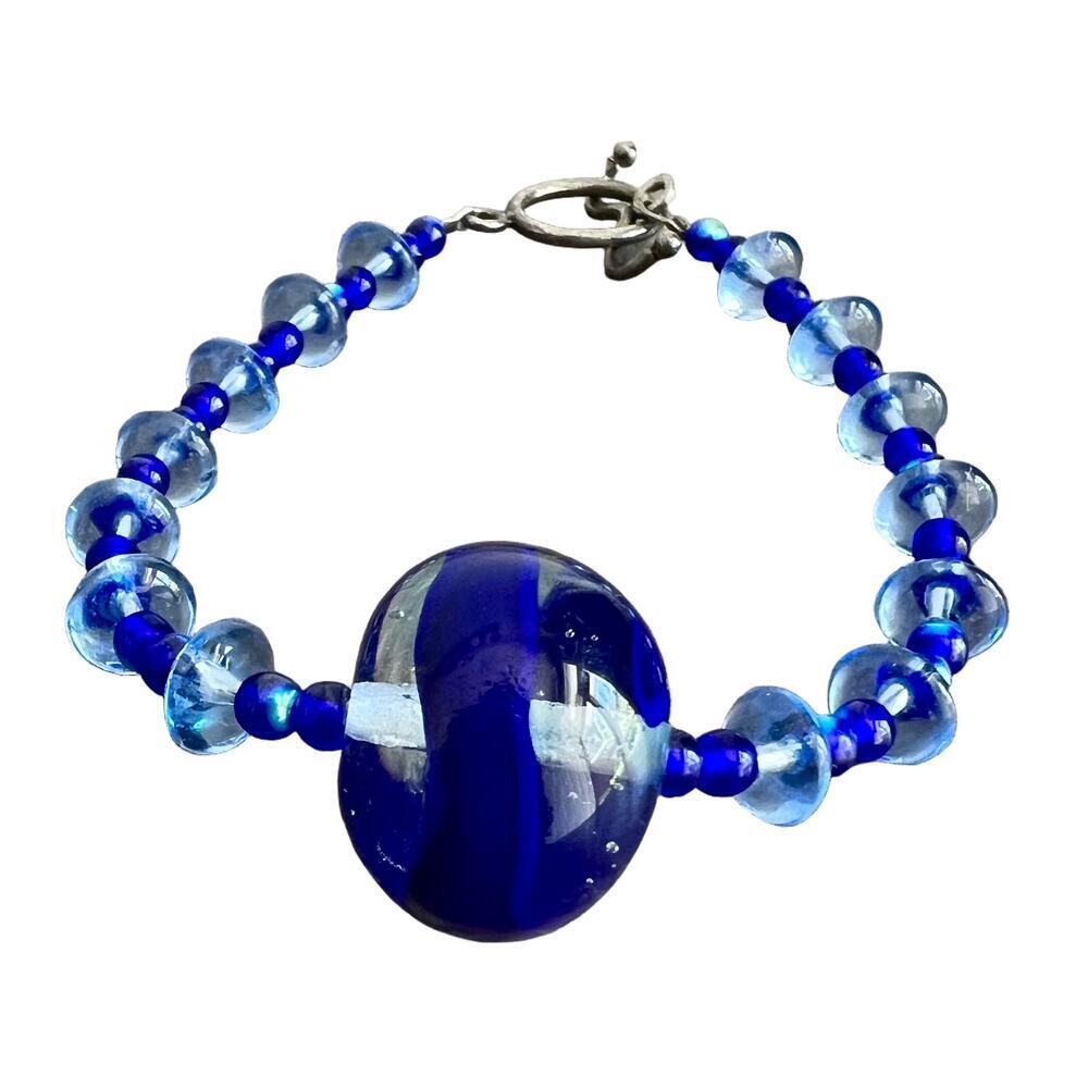 Hand crafted handmade funky marbled royal blue glass beaded t clasp bracelet